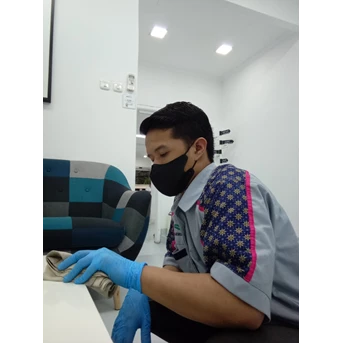 office boy/girl dusting vip fashlab klinik & laboratorium di tendean