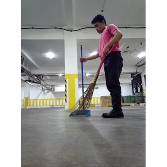office boy/girl sweping basman fashlab klinik