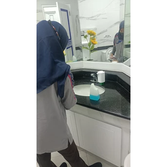 office boy/girl check toilet lobyy utama fashlab klinik