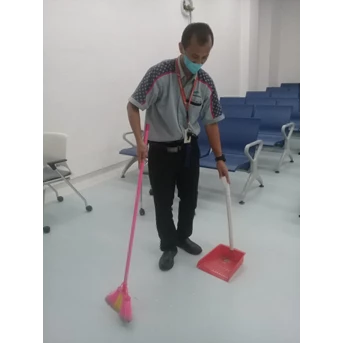 office boy/girl progres sweeping 15 04 2022