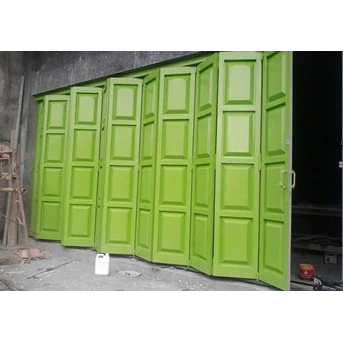 pintu garasi lipat minimalis kayu dan besi balikpapan-2