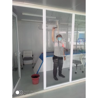 office boy/girl glass cleaning kaca dalam (tendean) 01 agustus 2022