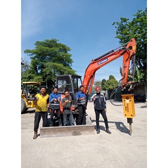 FOR Rental PC50 Breaker Lokasi Jawa Timur dan Jawa Tengah