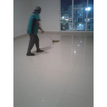 general cleaning moping ruangan lantai dua di roji ramen serpong