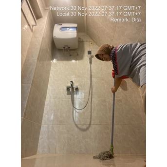 Office Boy/Girl Mopping toilet pria di VIBE YOGA STUDIO 29/11/2022