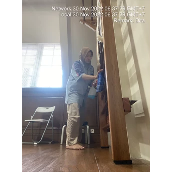 Office Boy/Girl Dusting tangga privat di VIBE YOGA 30/11/2022