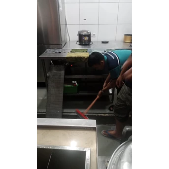 General Cleaning progres kitchen di Roji Ramen Serpong 25/05/2023