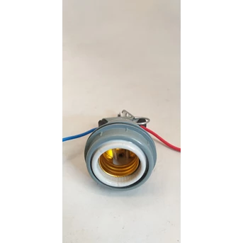 Fitting Lampu Gantung Keramik E27