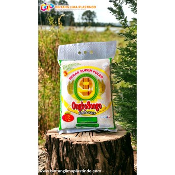 KEMASAN PLASTIK PRINTING UNTUK BERAS 5KG