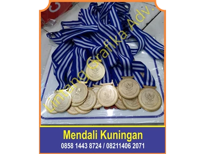 Medali Logam