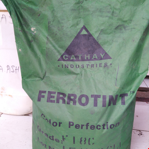 iron oxide green powder