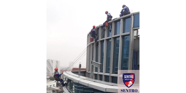 rope access cleaning service-6