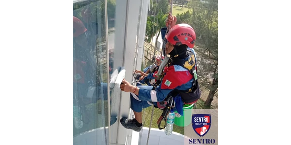rope access cleaning service