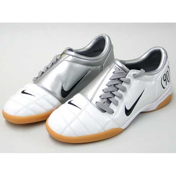 nike total 90 slippers