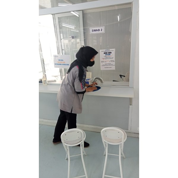 Jual Office Boy/Girl dusting meja pendaftaran swab 25 juli 2022 oleh PT ...