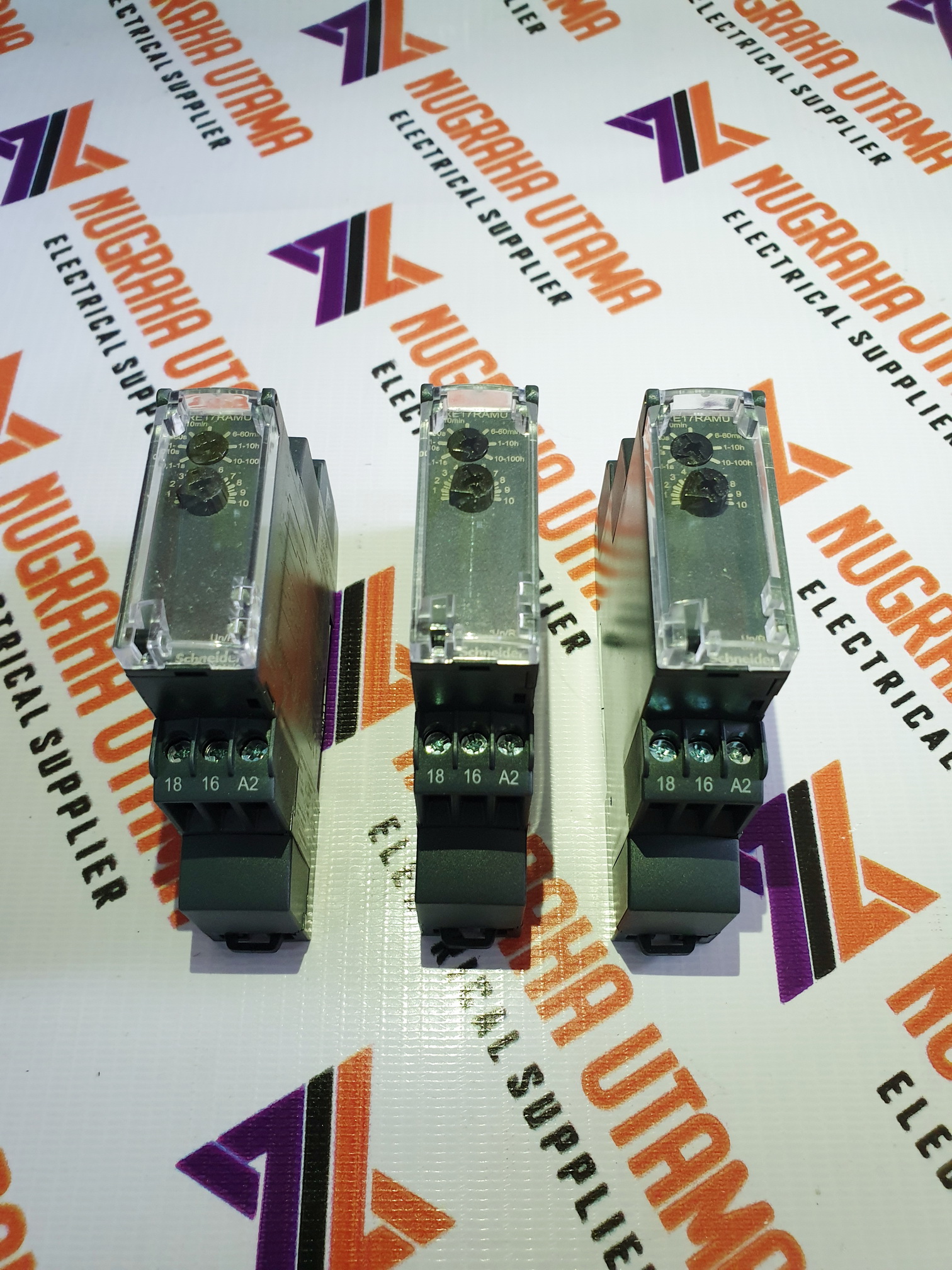 Jual Schneider RE17RAMU On Delay Timer oleh NUGRAHA UTAMA